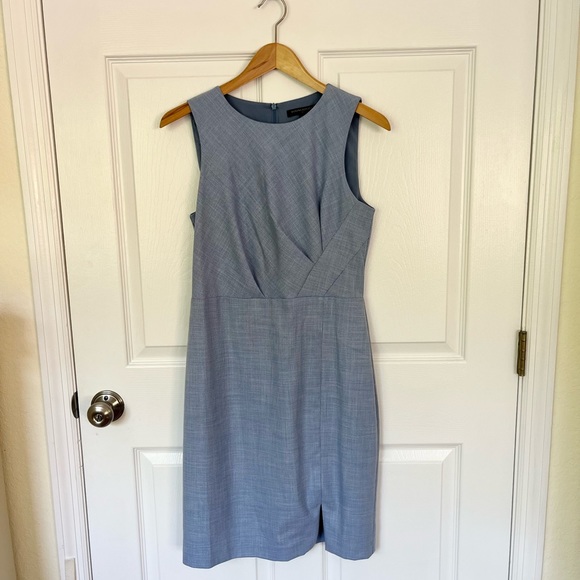 Banana Republic Dresses & Skirts - Sleeveless ruched streamlined dress